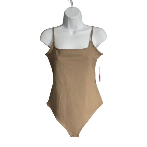 Wild Fable Junior Tan Adjustable Spaghetti Strap Stretchy Bodysuit Size Large - Picture 4 of 10